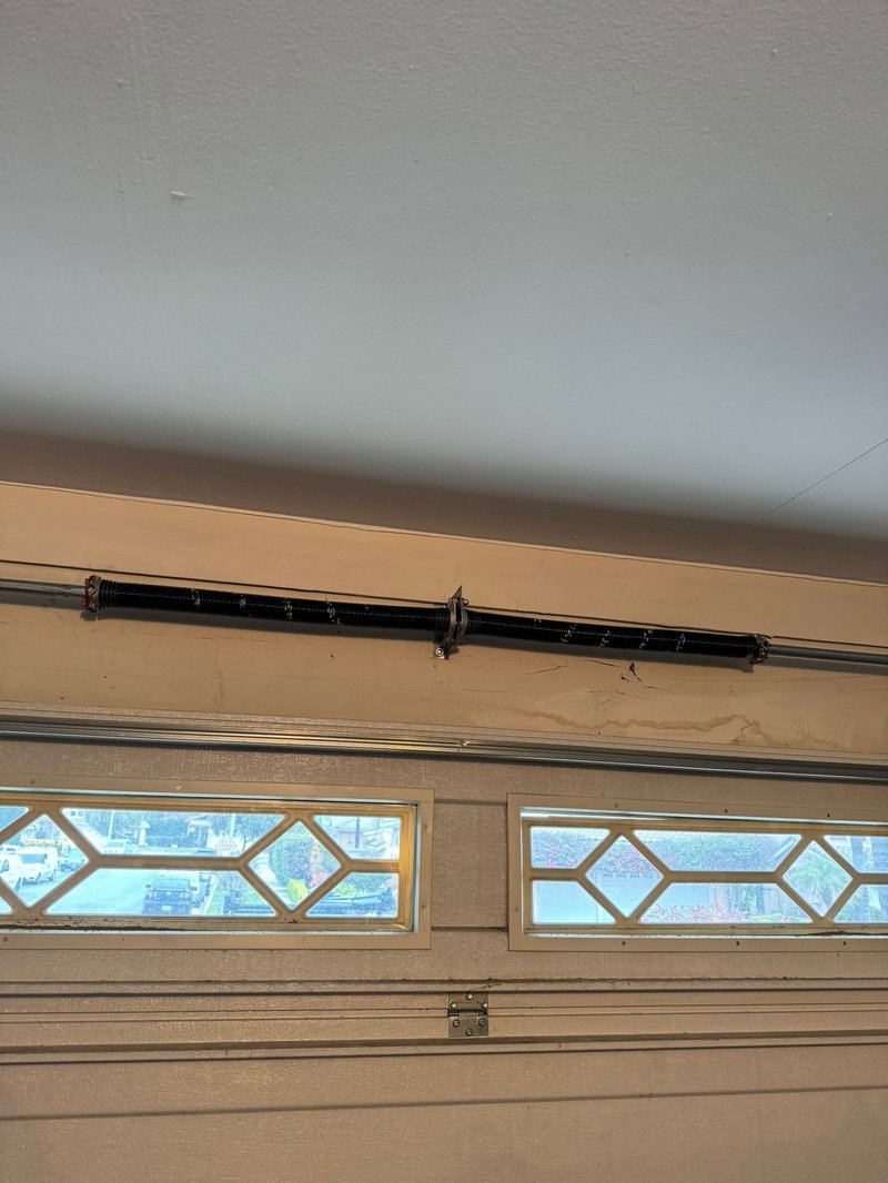Garage and Gate Service in Upland, Spring Replacement, 24/7 Garage Door and Gate Services LLC, Inland Empire CA