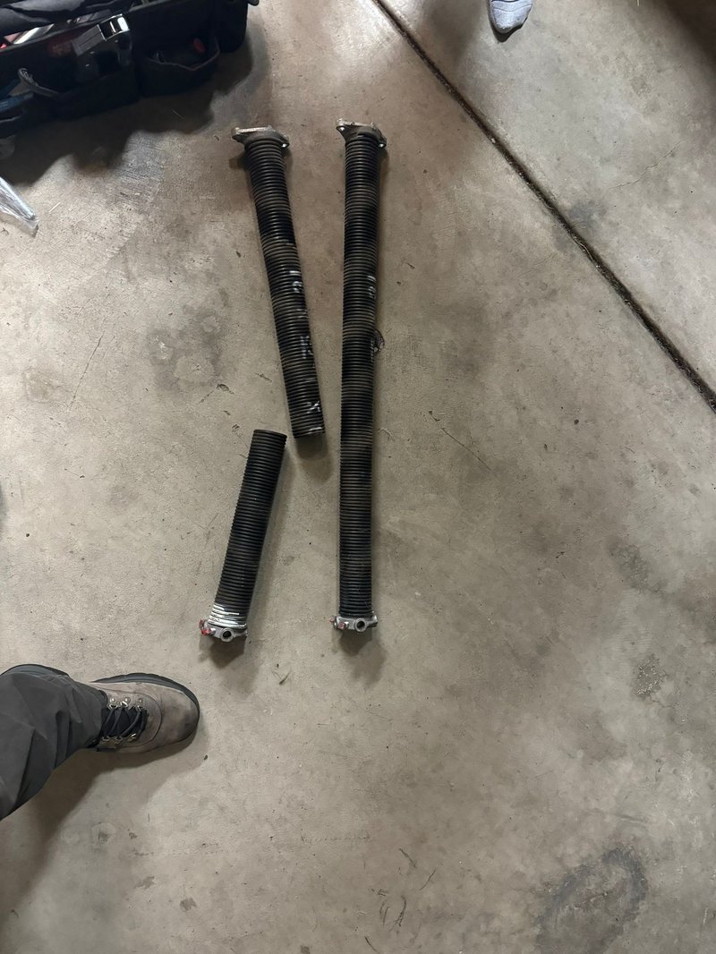 Broken Torsion Springs Replacement, 24/7 Garage Door and Gate Services LLC, Inland Empire CA