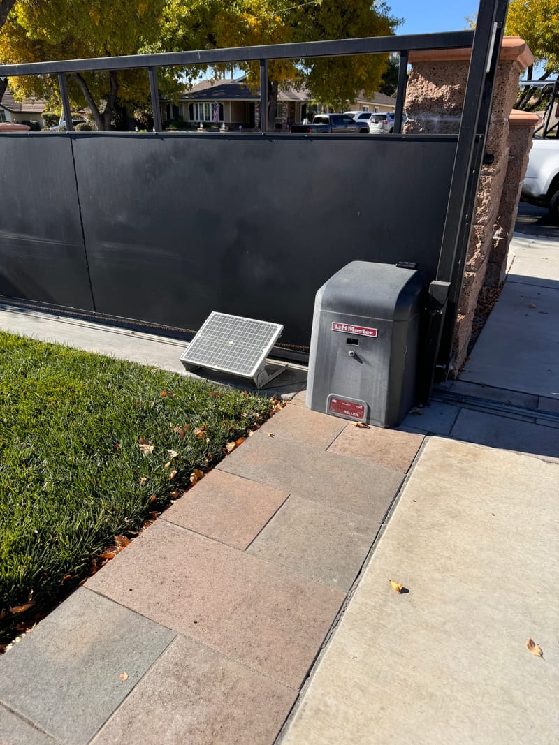 Sliding gate repair in Corona, California